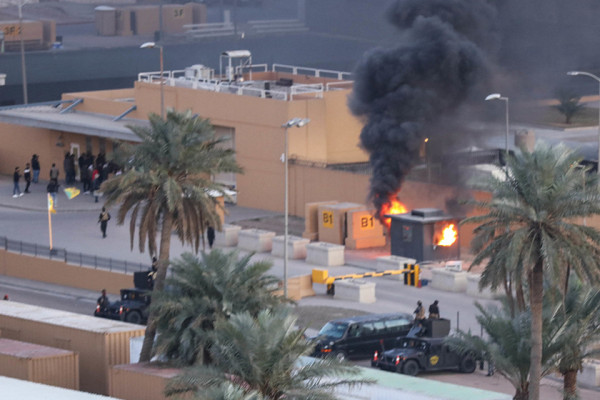 इराकमा अमेरिकी दूतावासमा ड्रोन र रकेट आक्रमण